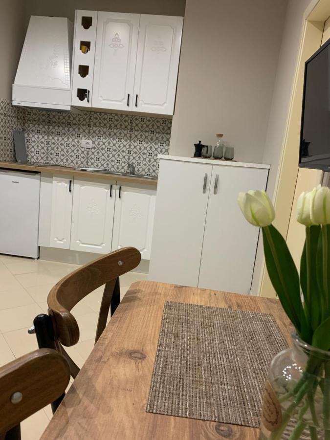 Girasole Apartments Vlore Ngoại thất bức ảnh