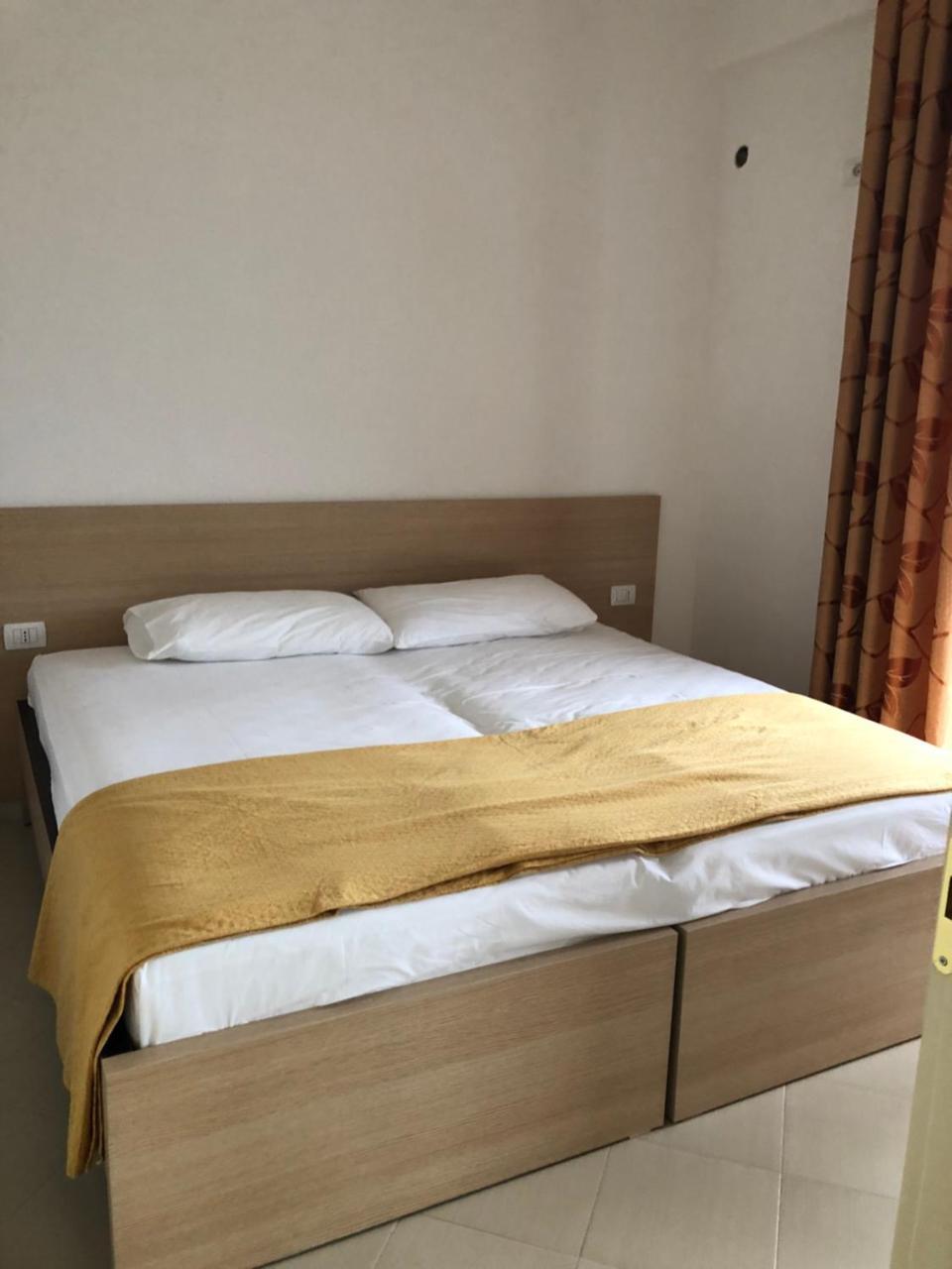 Girasole Apartments Vlore Ngoại thất bức ảnh